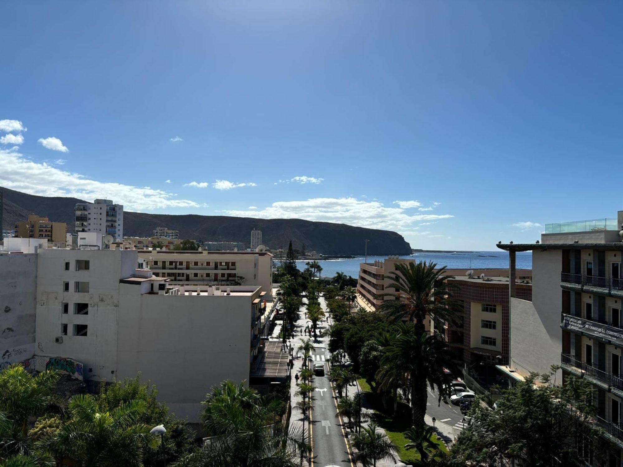 Seaview Apartment - Los Cristianos Лос Кристианос Екстериор снимка