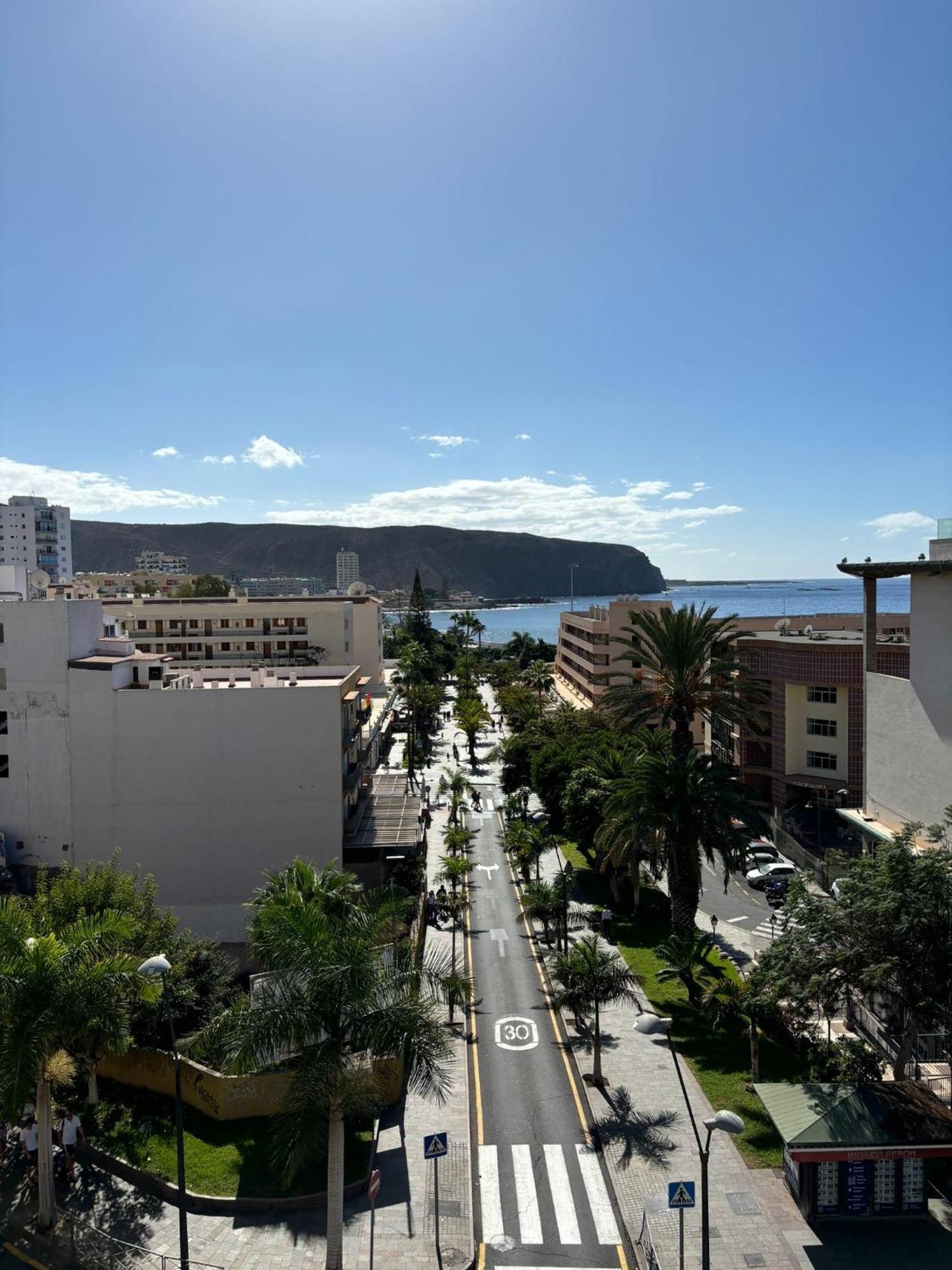 Seaview Apartment - Los Cristianos Лос Кристианос Екстериор снимка